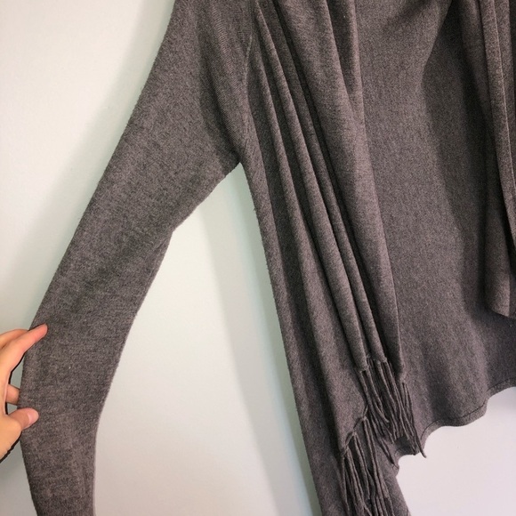 Love Stitch Fringe Asymmetric Shawl Gray Sweater - Picture 4 of 8